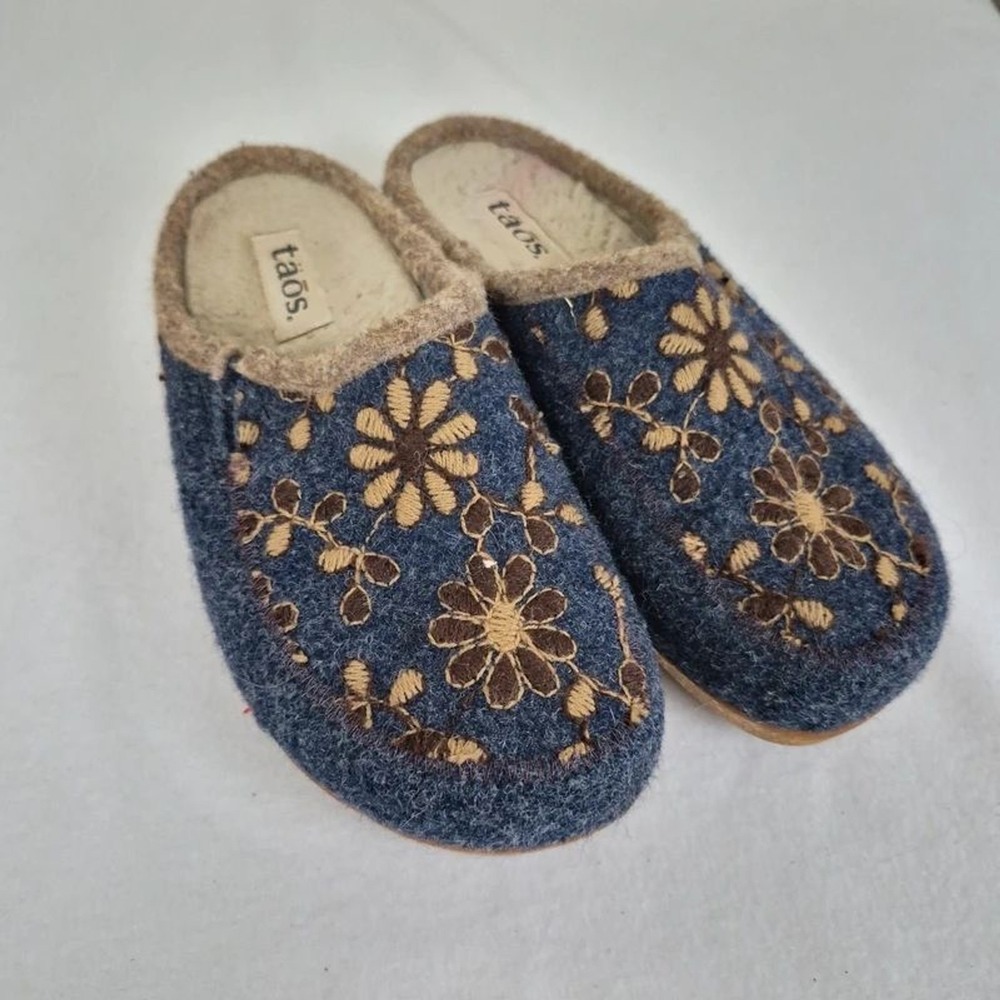 Taos Slippers Wool Floral Boho Loafers Size 39 US 8.5 Quality Granola Outdoors